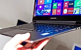 This new Samsung laptop is shockingly thin and light